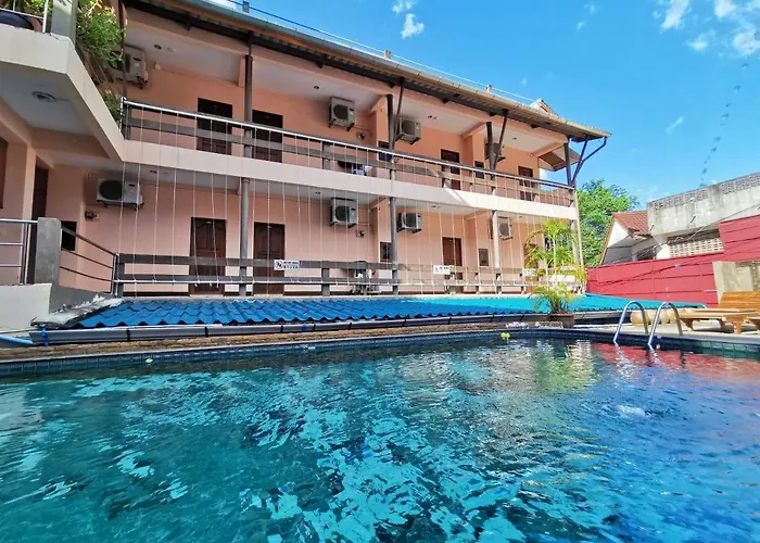 Baan Veerakit Hotel